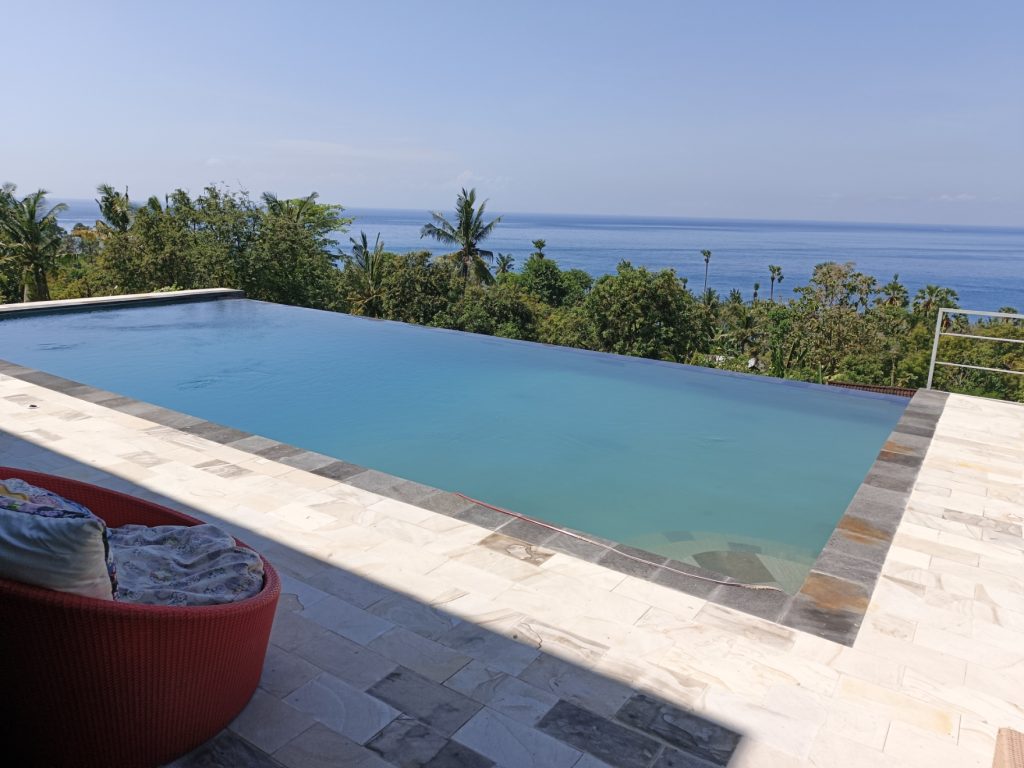 Aahh Bali Deep Saltwater Infinity Pool